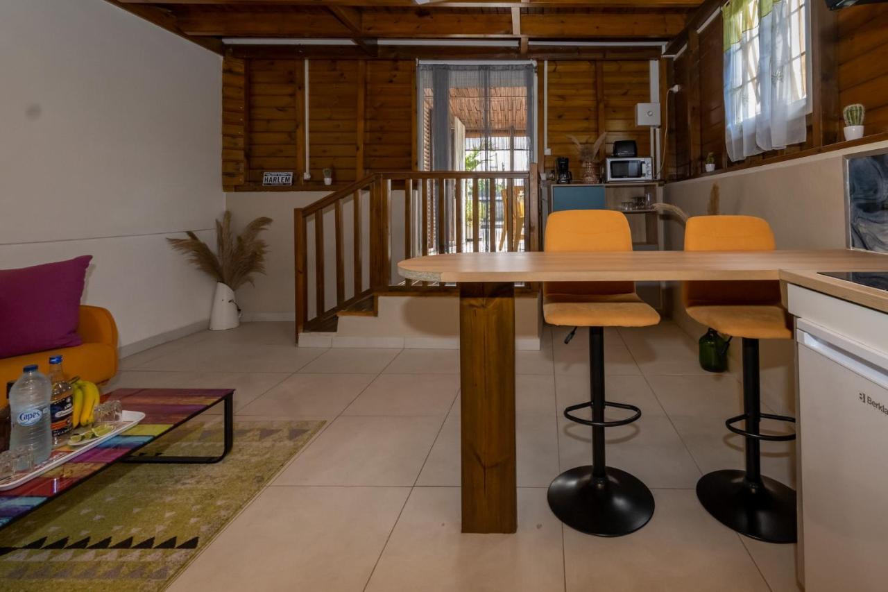 Le Cosy Bungalow De Lili / 5Min De L'Aeroport Les Abymes Exterior photo