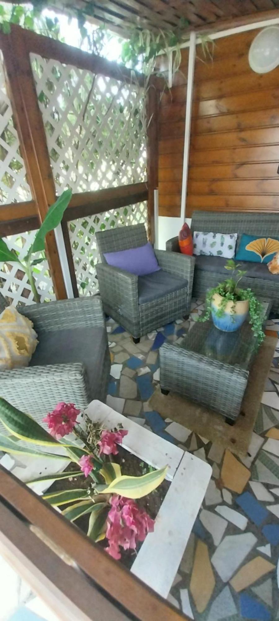 Le Cosy Bungalow De Lili / 5Min De L'Aeroport Les Abymes Exterior photo